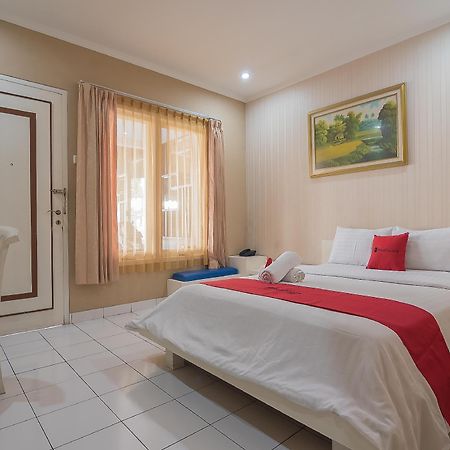 Reddoorz Near Setrasari Mall 2 Bandung Kültér fotó