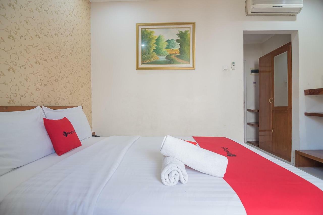 Reddoorz Near Setrasari Mall 2 Bandung Kültér fotó