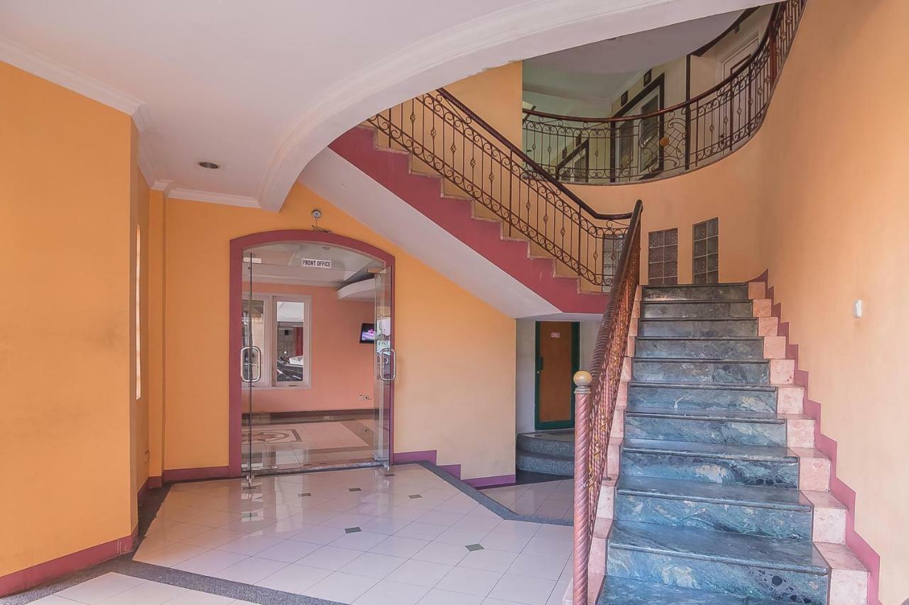 Reddoorz Near Setrasari Mall 2 Bandung Kültér fotó
