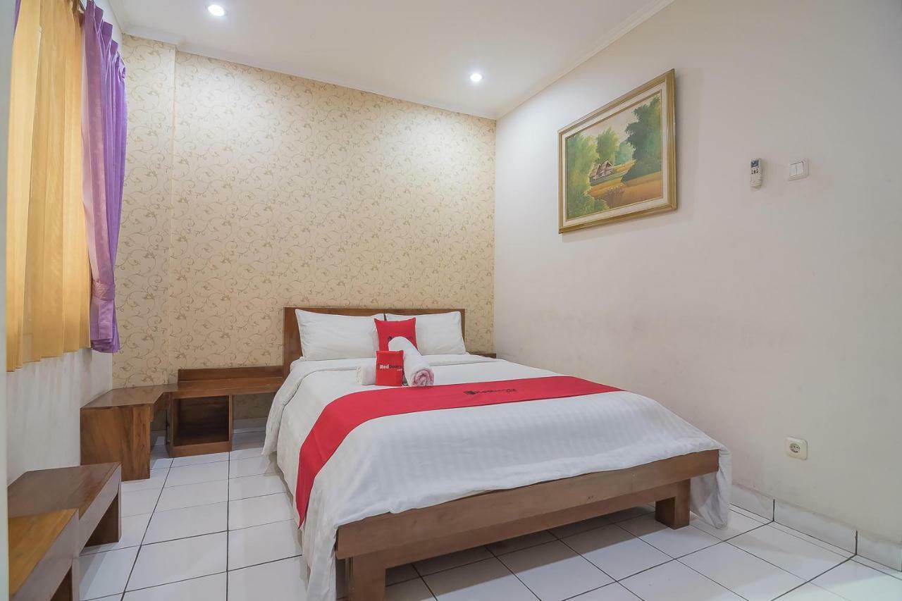 Reddoorz Near Setrasari Mall 2 Bandung Kültér fotó